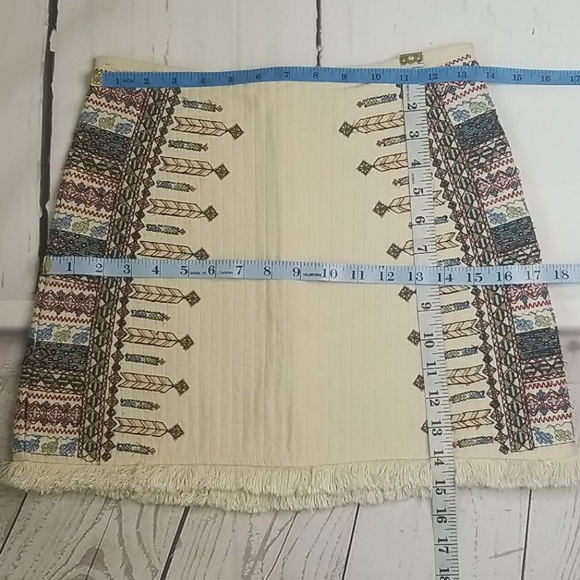 Zara embroidered Beautiful skirt - Picture 8 of 8